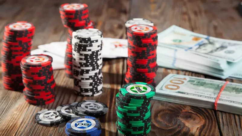 Poker có tỷ lệ thưởng cao, xác suất thắng lớn, giúp bạn rinh về tiền tỷ