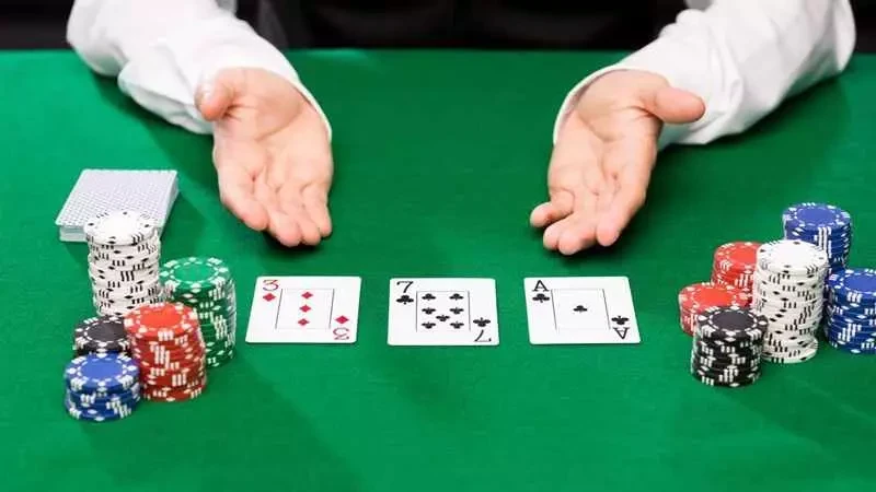 Nắm vững các chất bài trong Poker để chơi tốt hơn